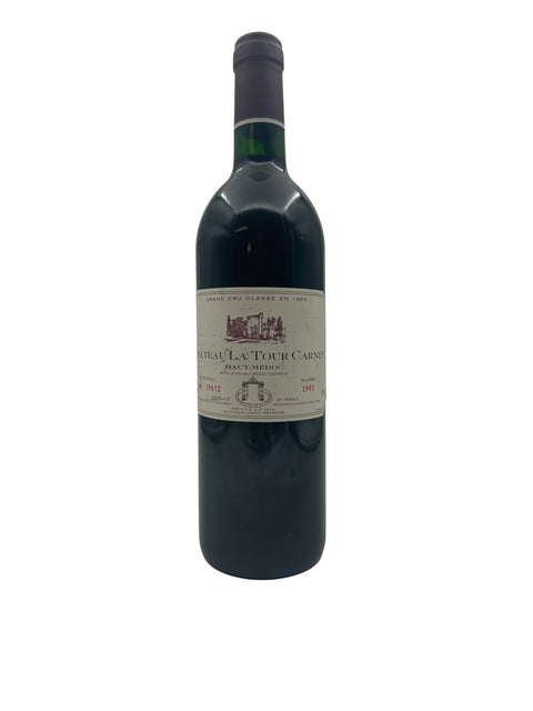 Flaske af Château La Tour Carnet 1999 rødvin