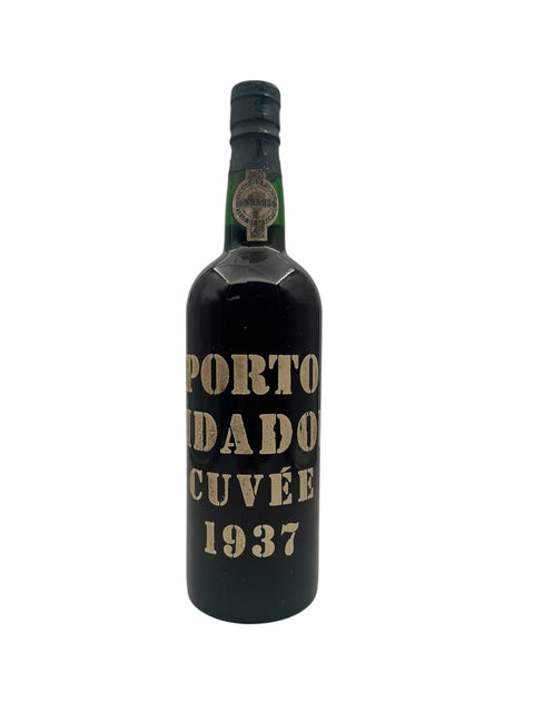 Flaske af Porto Idado Cuvée 1937 med elegant etiket
