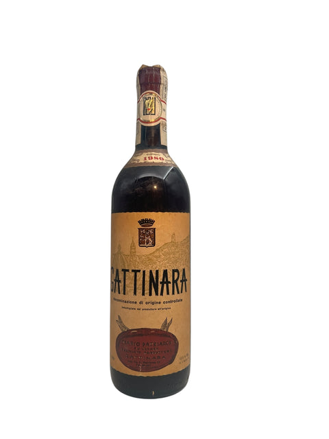 Flaske af Gattinara Mario Patriarca 1969 rødvin fra Italien