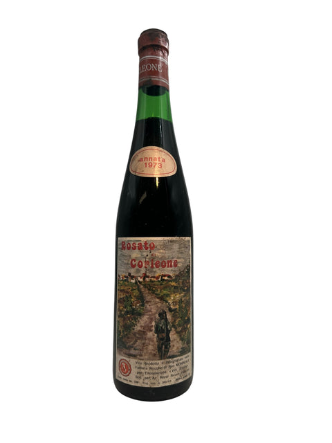 Flaske af Rosato Corleone 1973 med kunstnerisk etiket