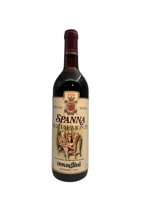 Flaske af Spanna Travaglini 1976 rødvin fra Piemonte