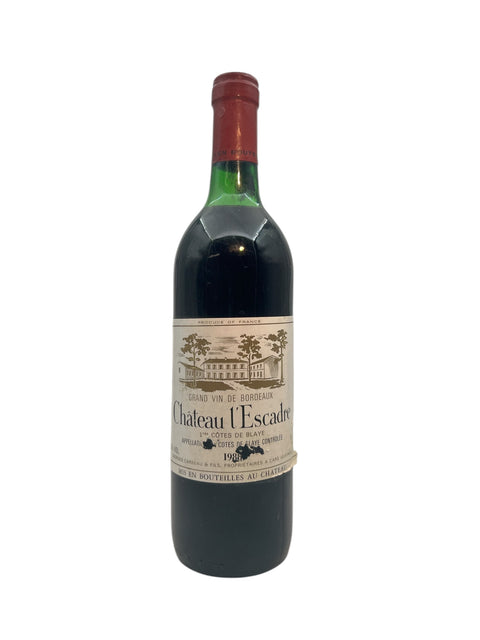 Flaske af Château l'Escadre 1988 rødvin med etiket
