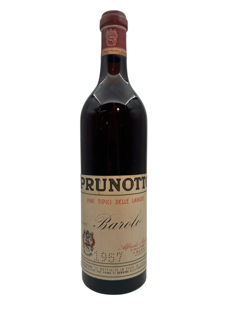 Flaske af Barolo Prunotto 1977 rødvin
