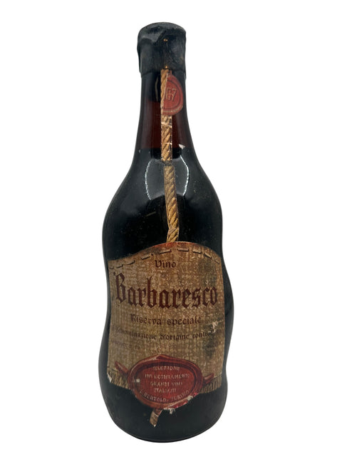 Flaske af Barbaresco Riserva Speciale 1967 med etikette