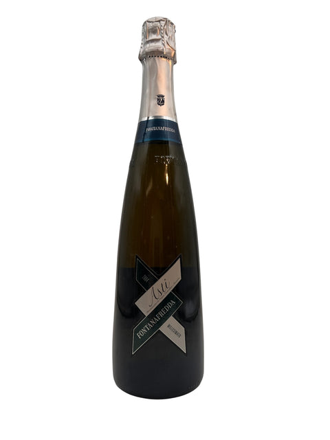 Flaske af Asti Fontanafredda 2021 mousserende vin
